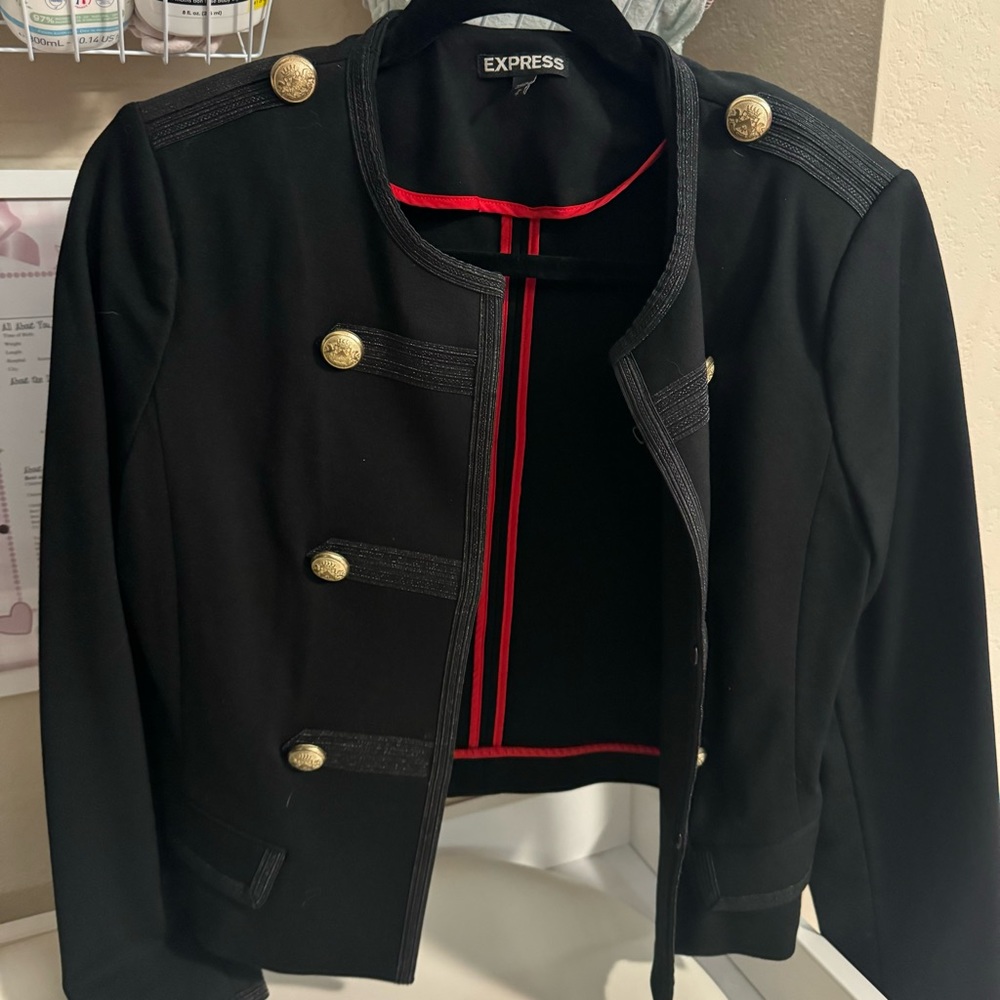 Express jacket size MED